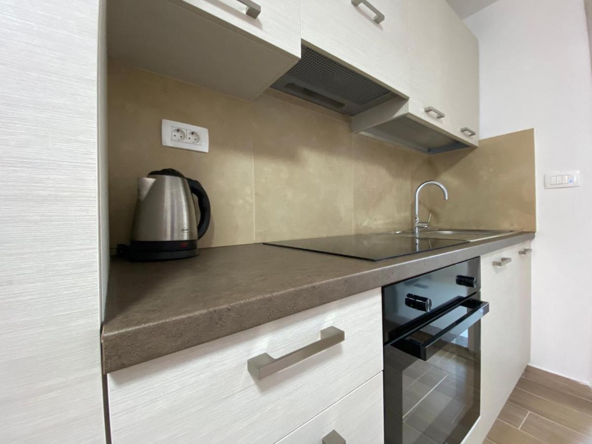 Apartments Lina Capodistria Esterno foto