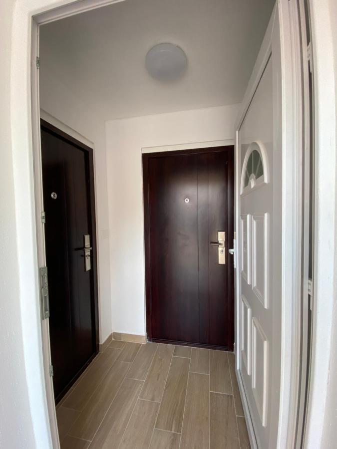 Apartments Lina Capodistria Esterno foto