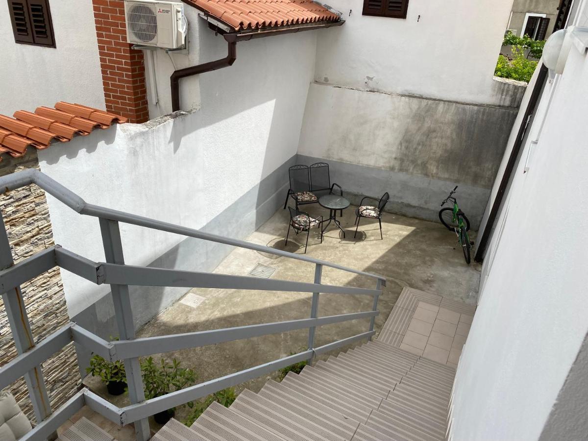 Apartments Lina Capodistria Esterno foto